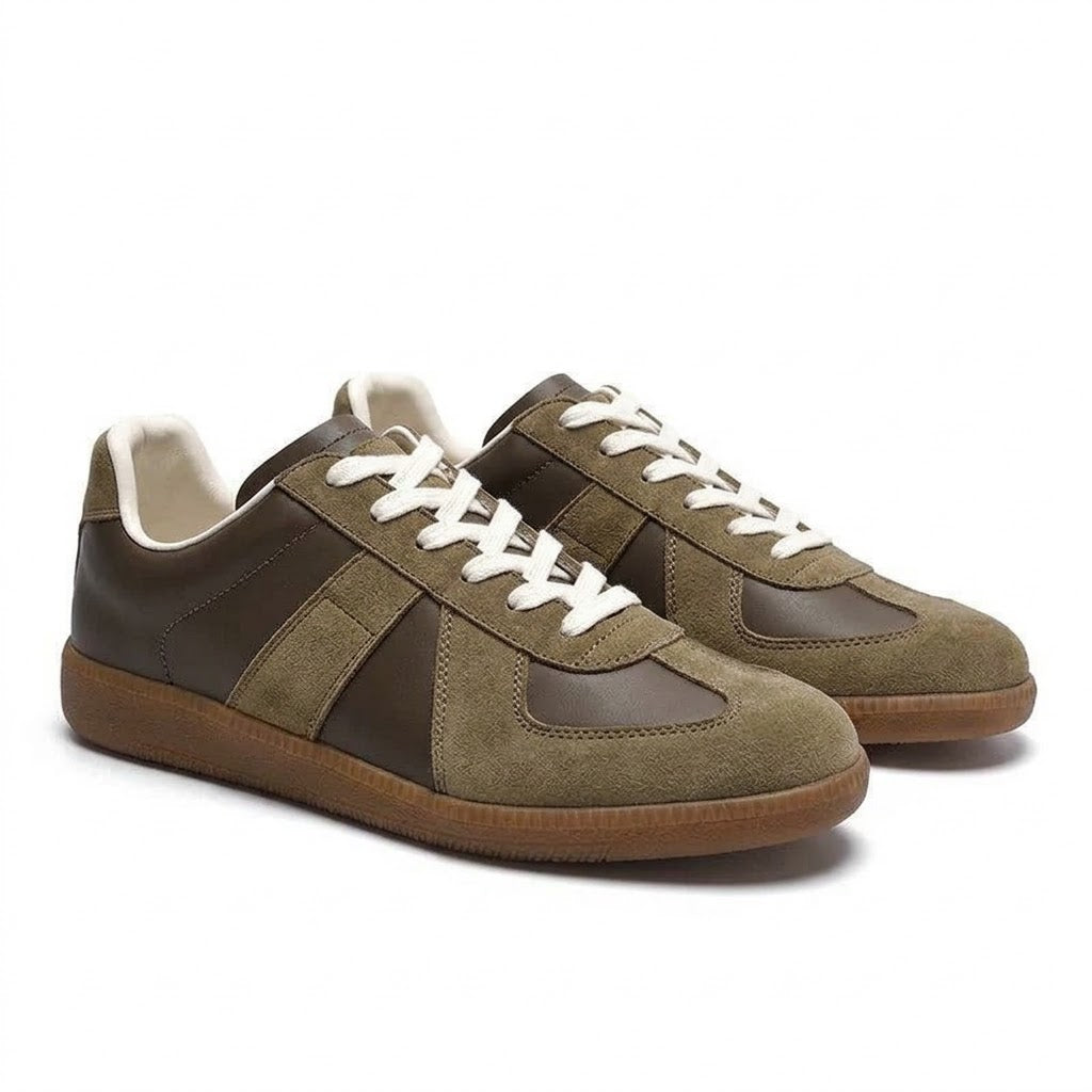 The Engadin Trainer in Taupe